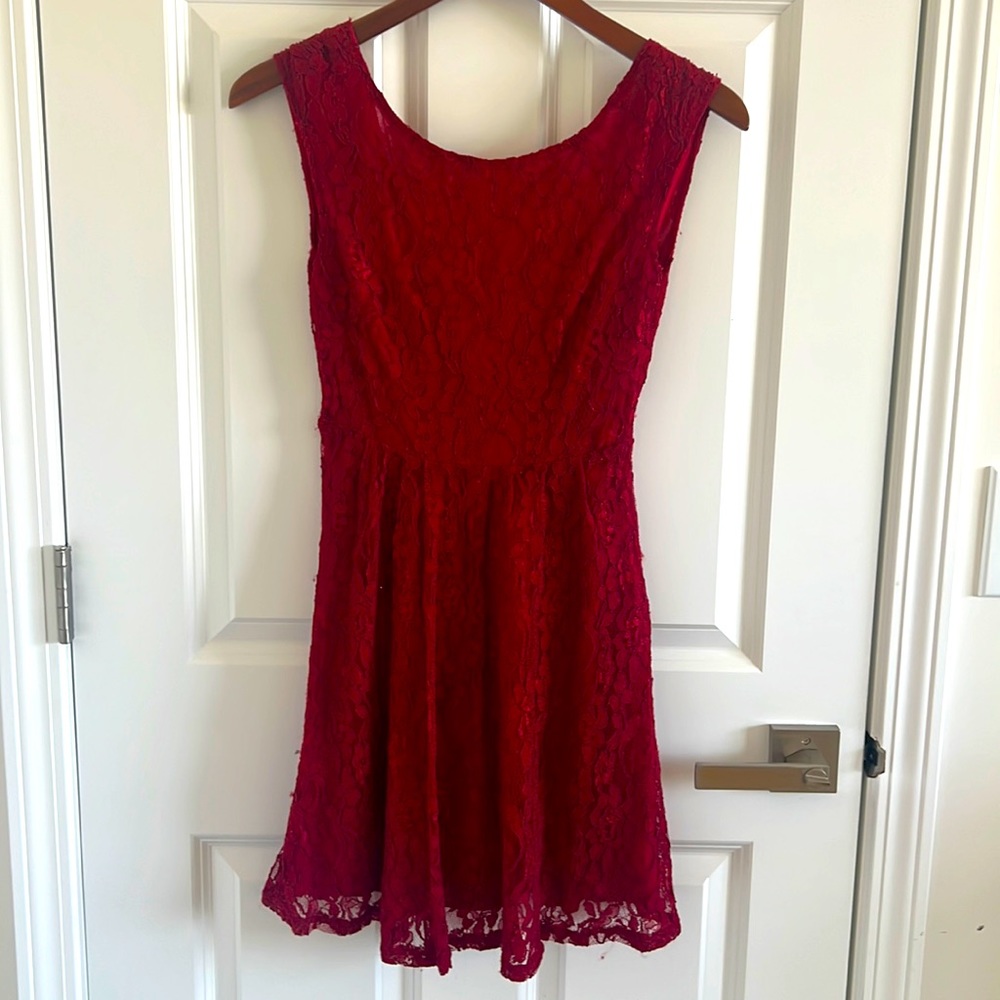 Lace red backless dress